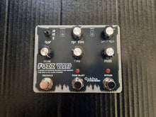 Load image into Gallery viewer, Fuzz Warp