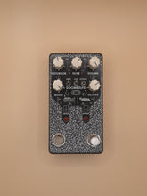 Load image into Gallery viewer, DoomedLife Octave + RAT + Boost 3 in 1 Monster