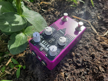 Load image into Gallery viewer, Nocturnal Razer