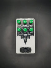 Load image into Gallery viewer, DoomLord Sunn model T Pre-Amp
