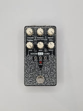 Load image into Gallery viewer, DoomLord Sunn model T Pre-Amp

